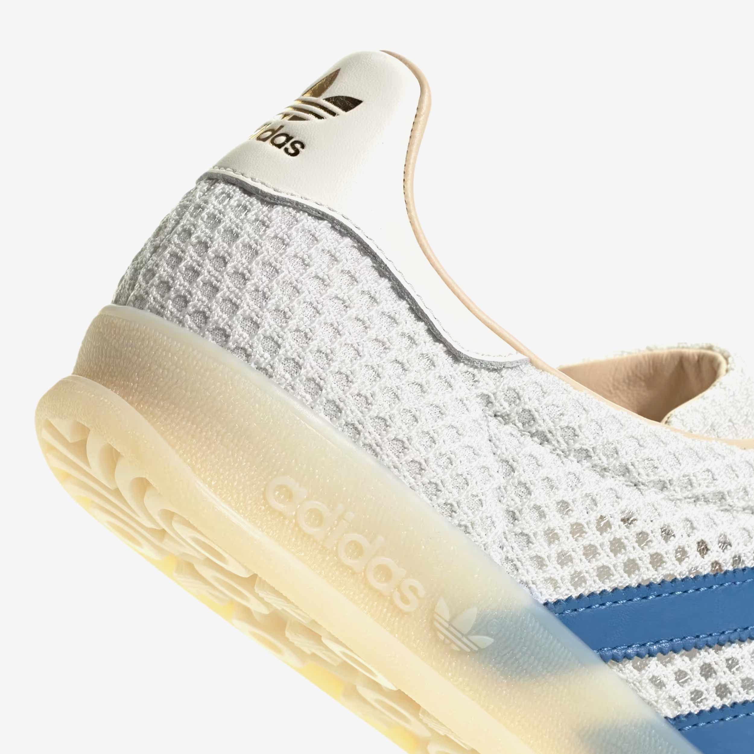 Gazelle Indoor