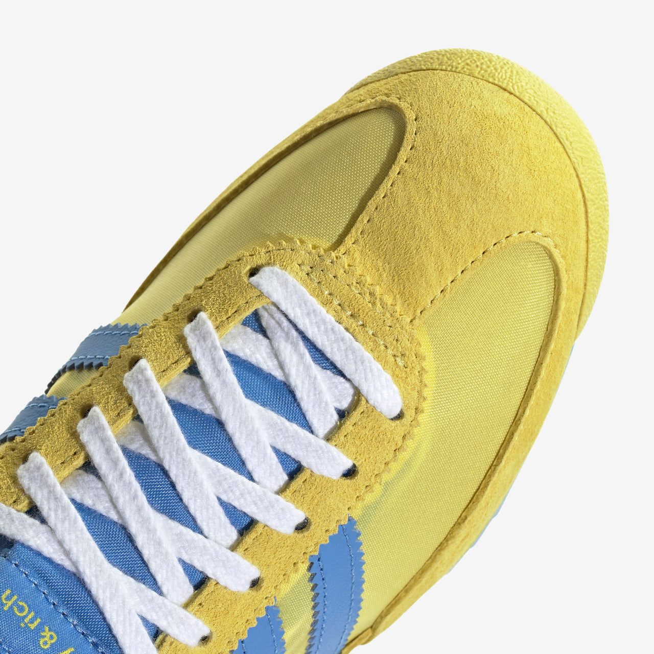Wmns SL 72 x Sporty & Rich | JH6702