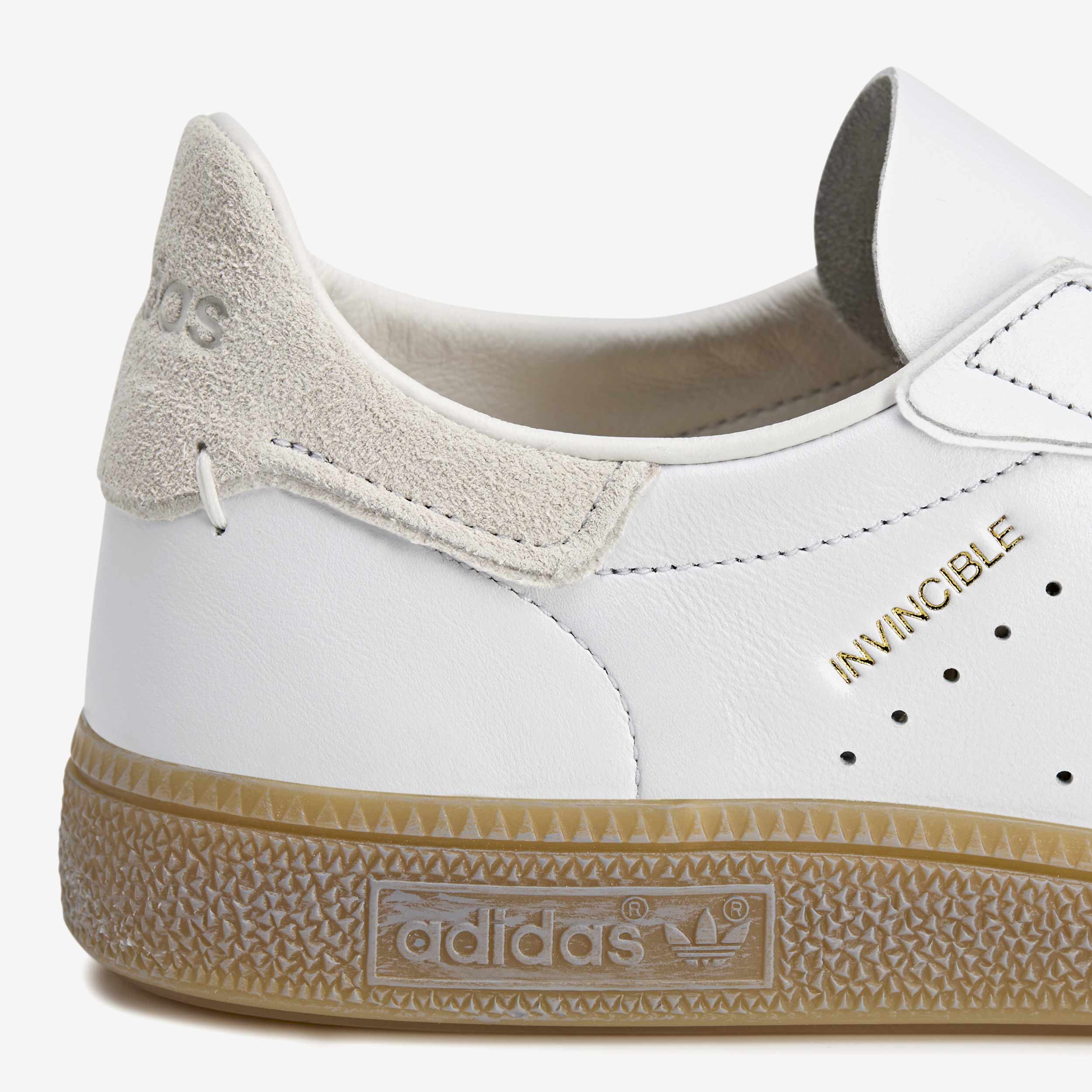 Handball Spezial x Invincible