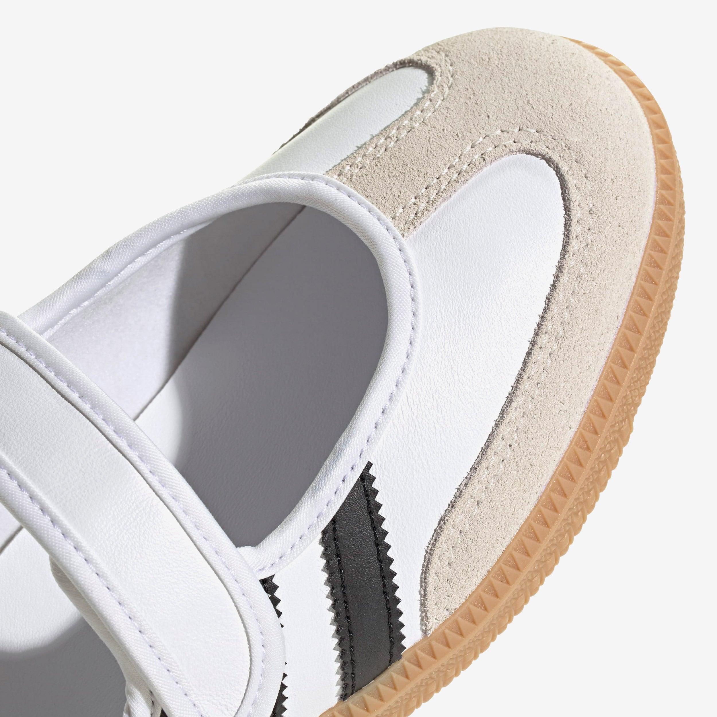Wmns Samba Jane