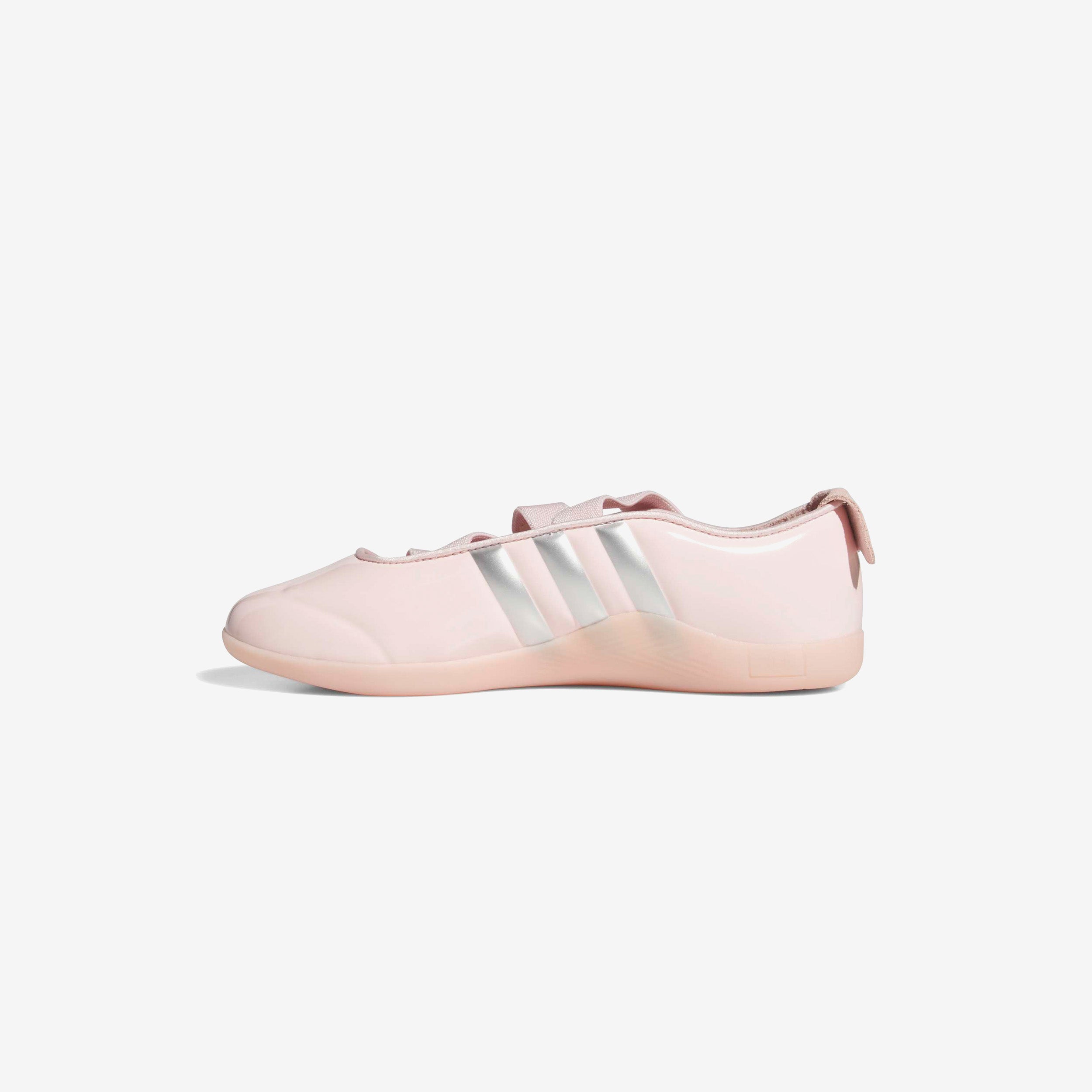 Wmns Taekwondo By Caroline Hu x CLOT