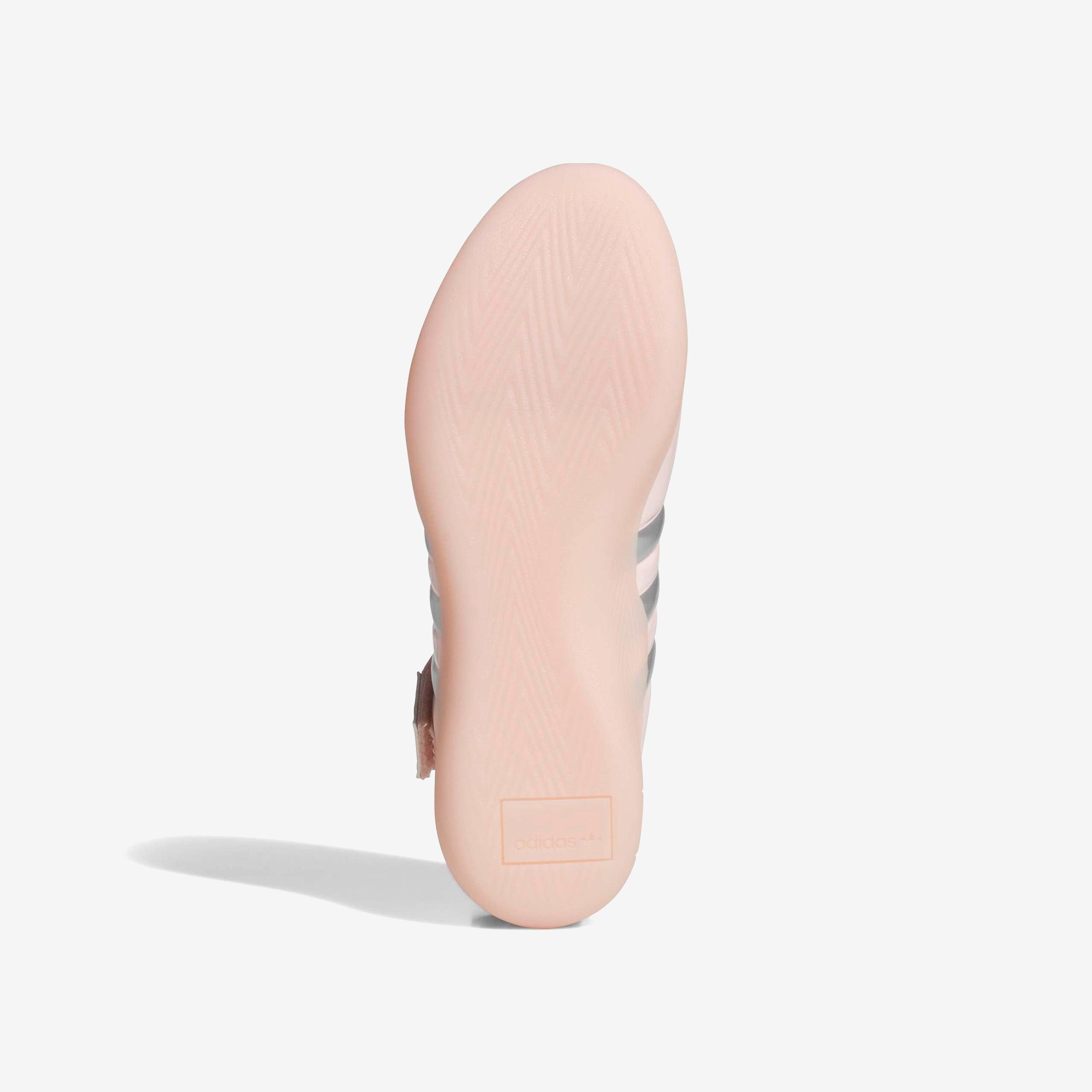 Wmns Taekwondo By Caroline Hu x CLOT