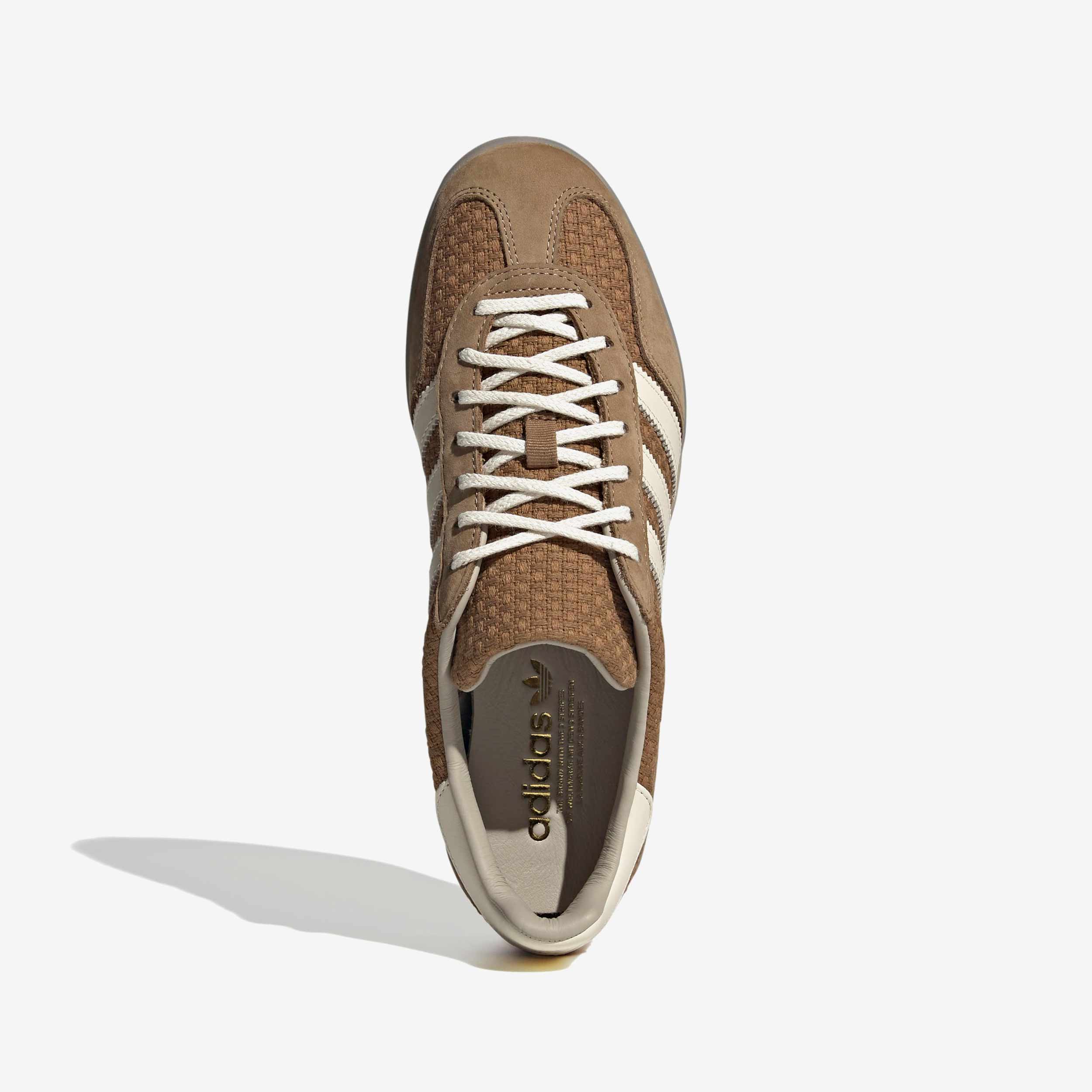 Gazelle Indoor