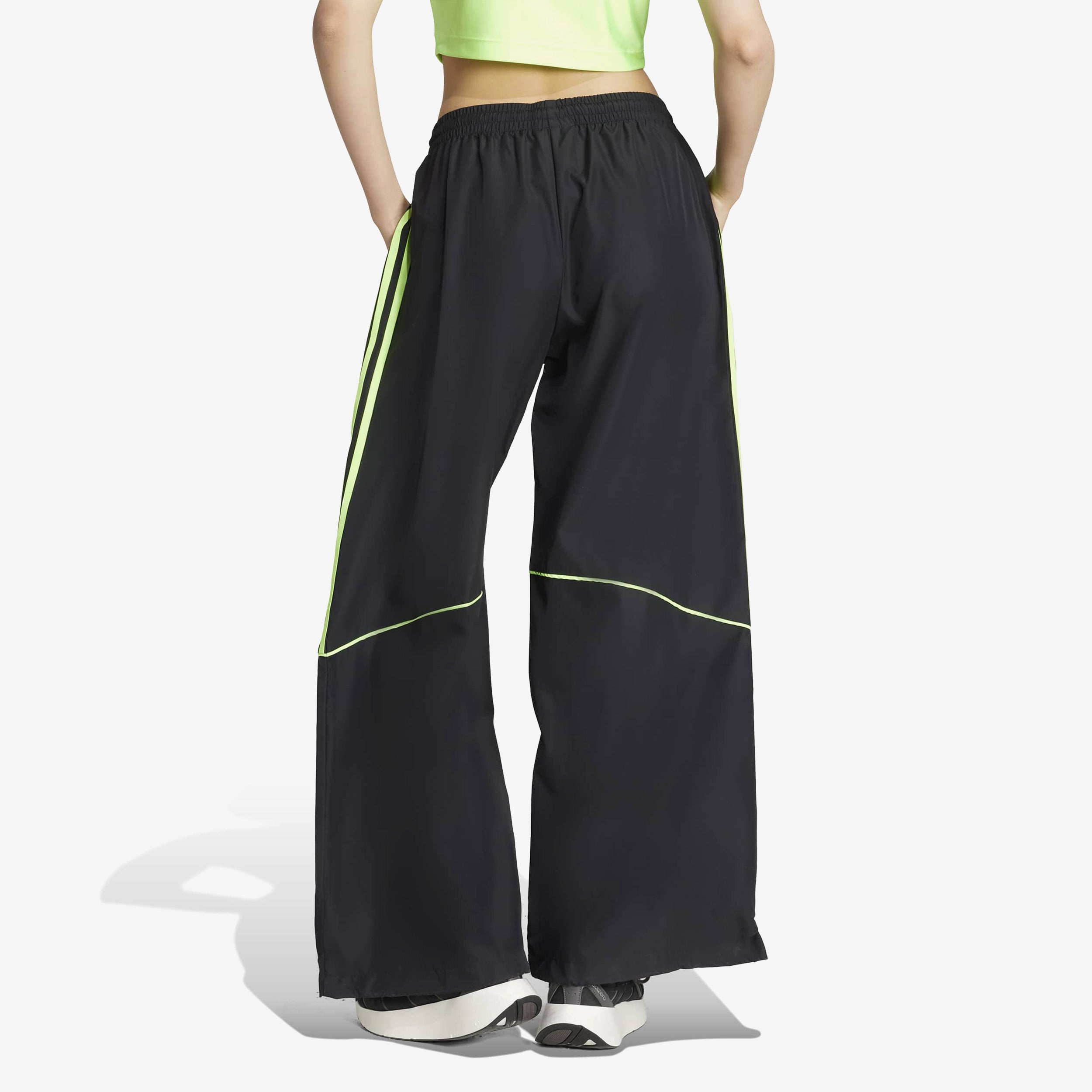 Wmns Teamgeist Tracksuit Pants