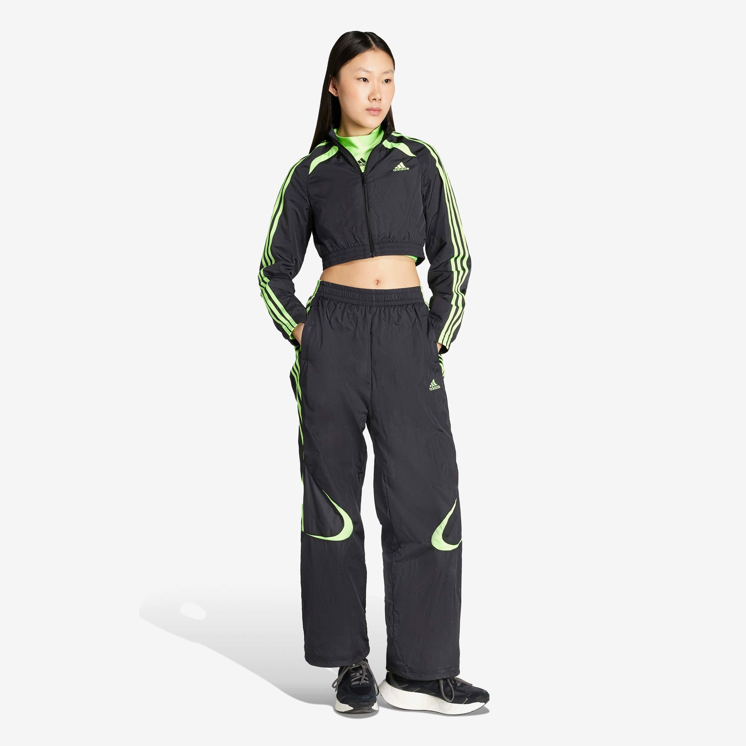 Wmns Teamgeist Adicolor Cropped Track Top