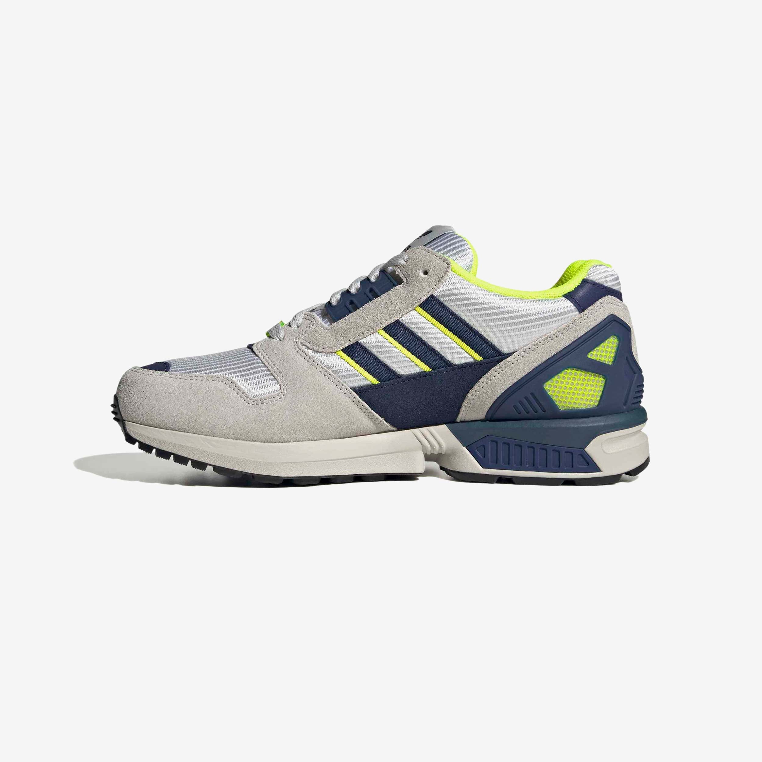 ZX 8000