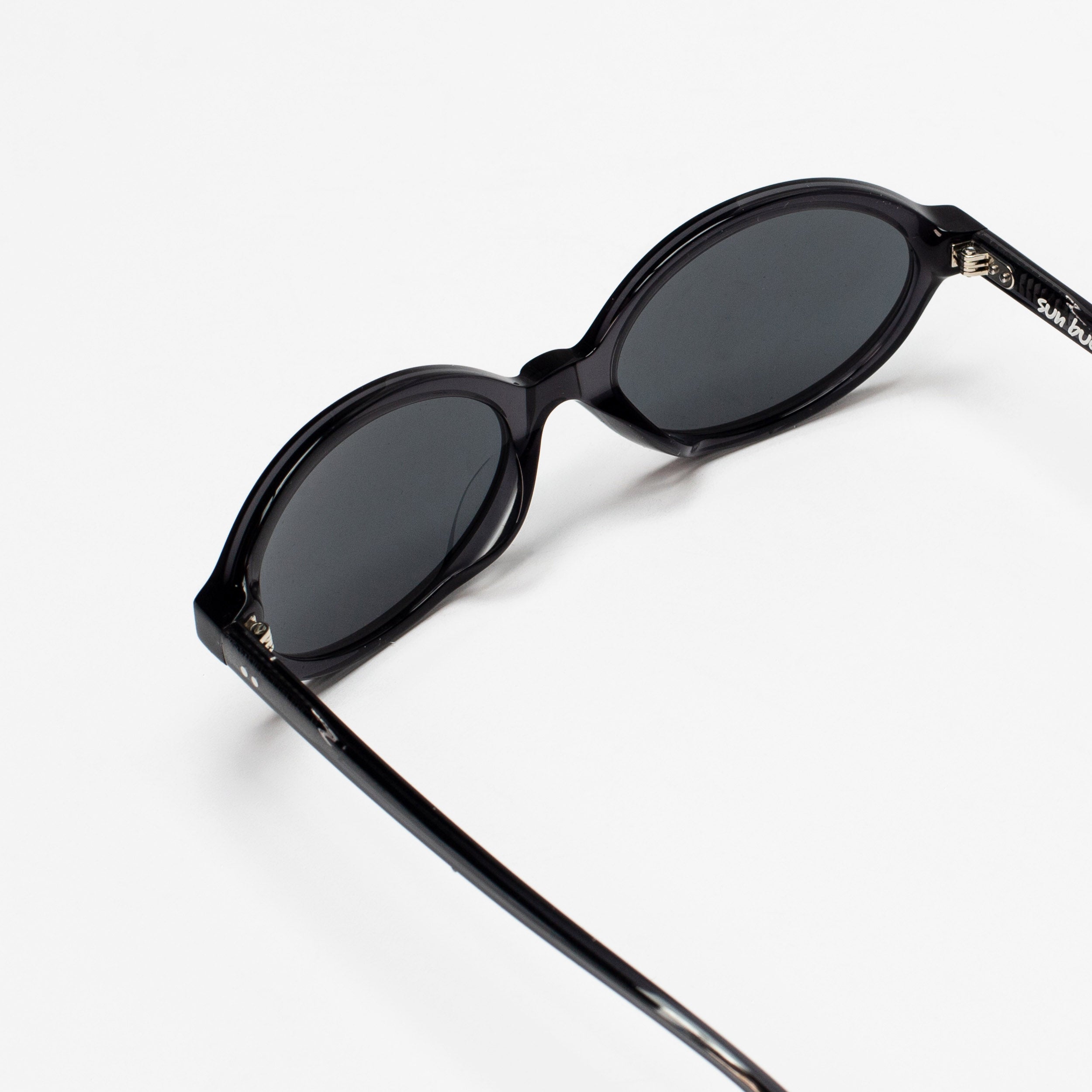 Pearl Dark Transparent Grey