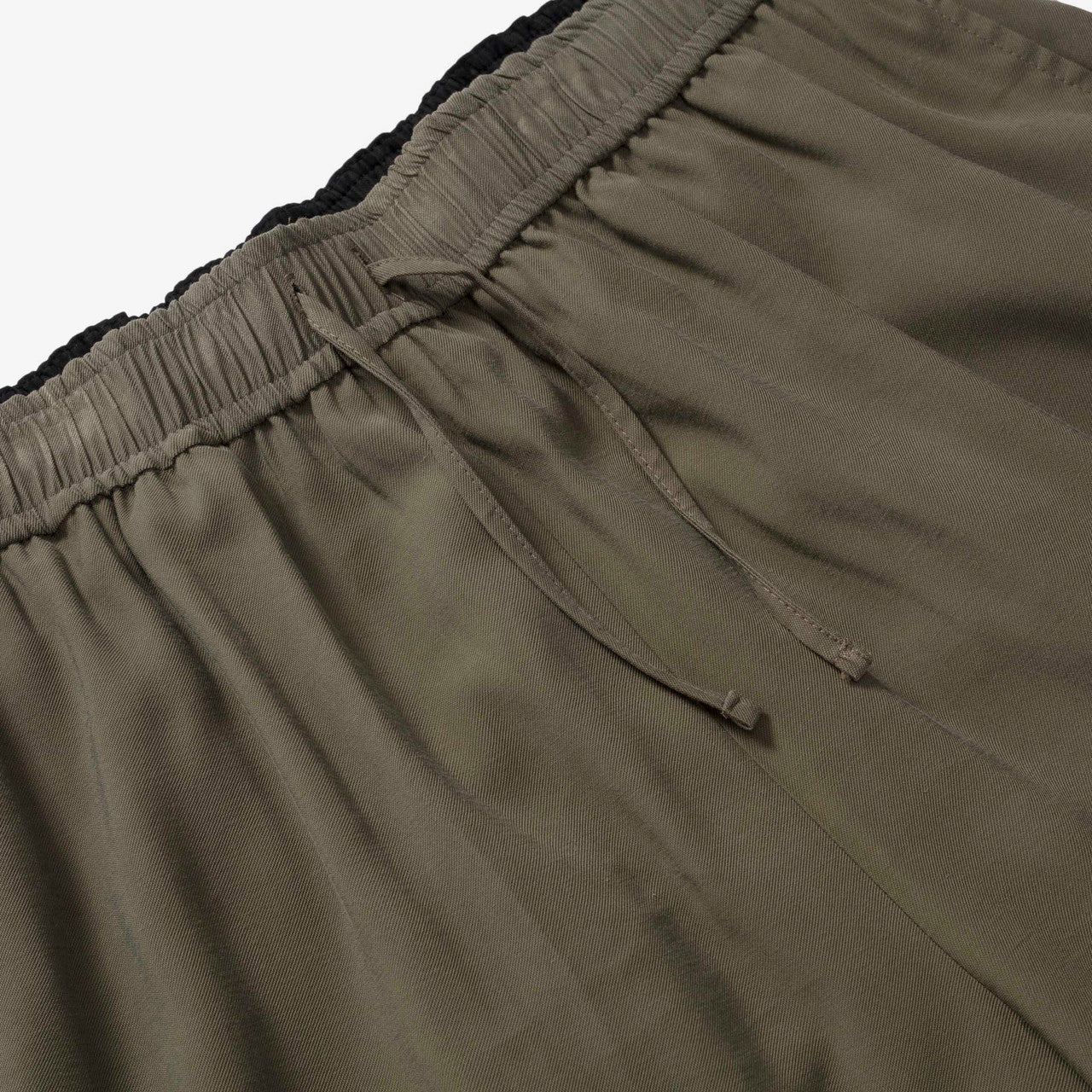 Activity Short | S23/250/0962/55
