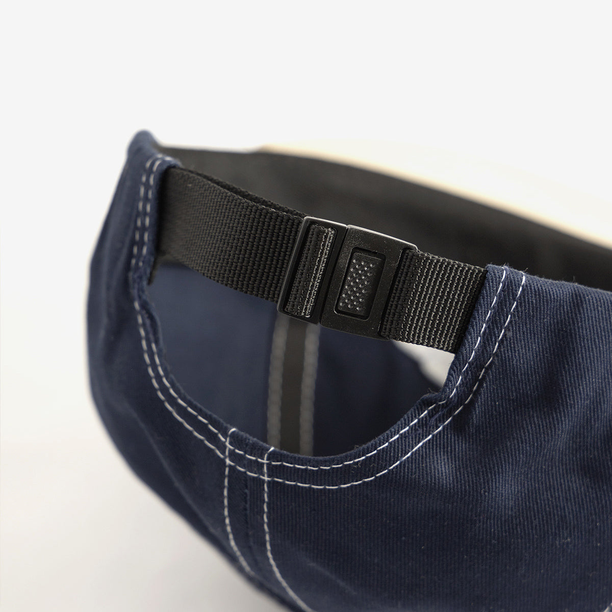 Arch Logo Contrast Stitch