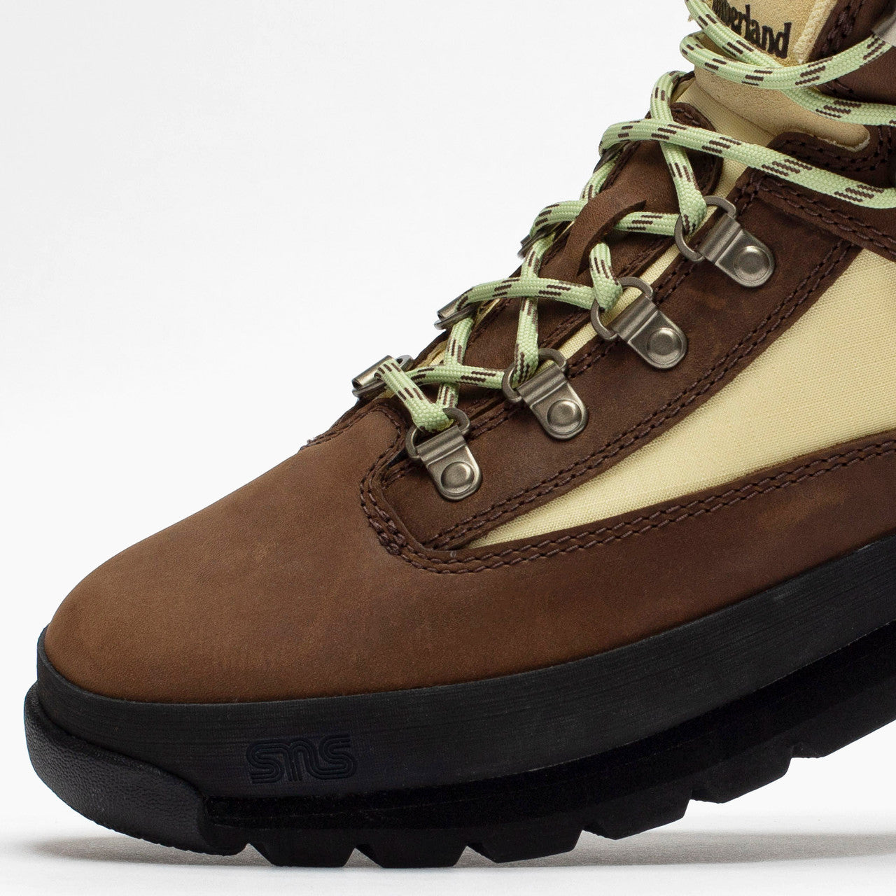 Euro Hiker x SNS | TB0A6F4DW01
