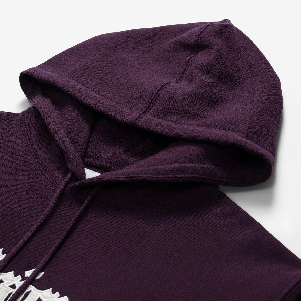Old English Logo Hoodie | TN243TSWHO13-WIN