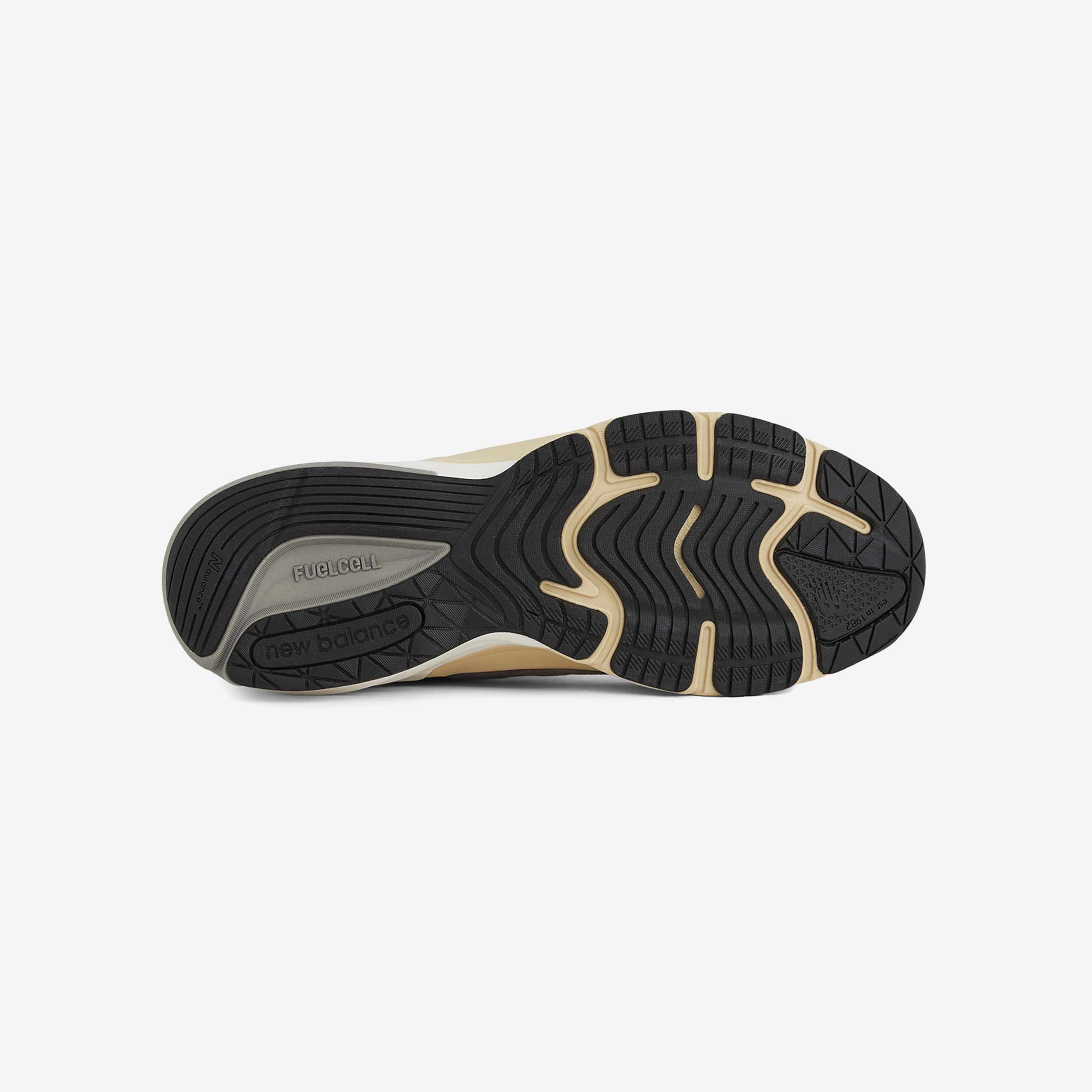 990v6