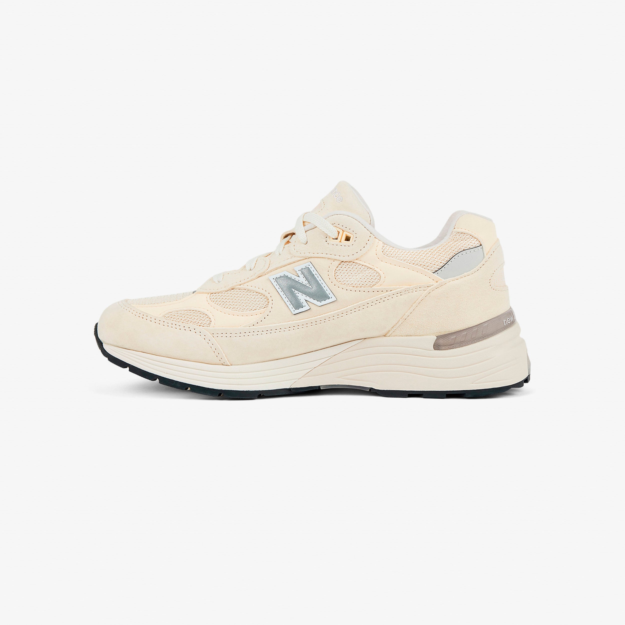 992